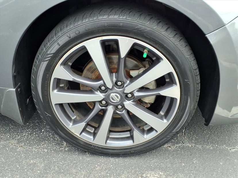 2017 Nissan Altima - Image 11