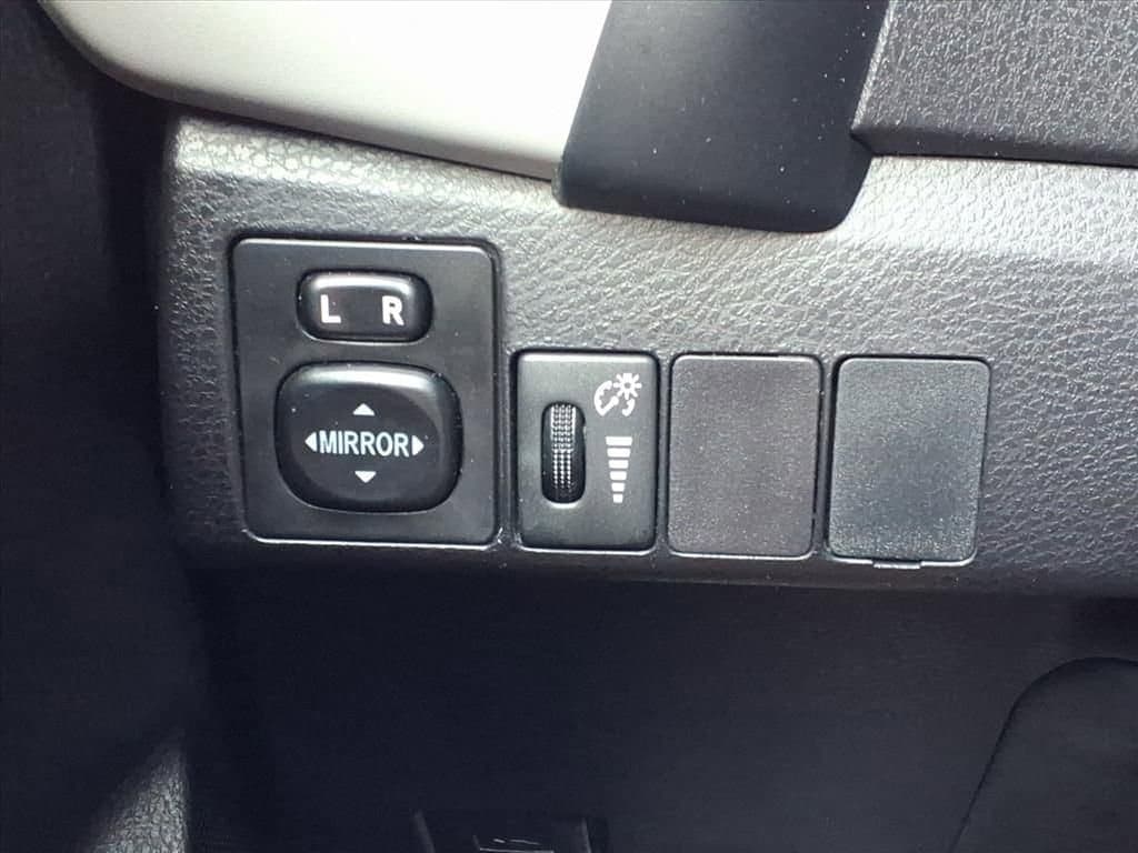 2019 Toyota Corolla - Image 30