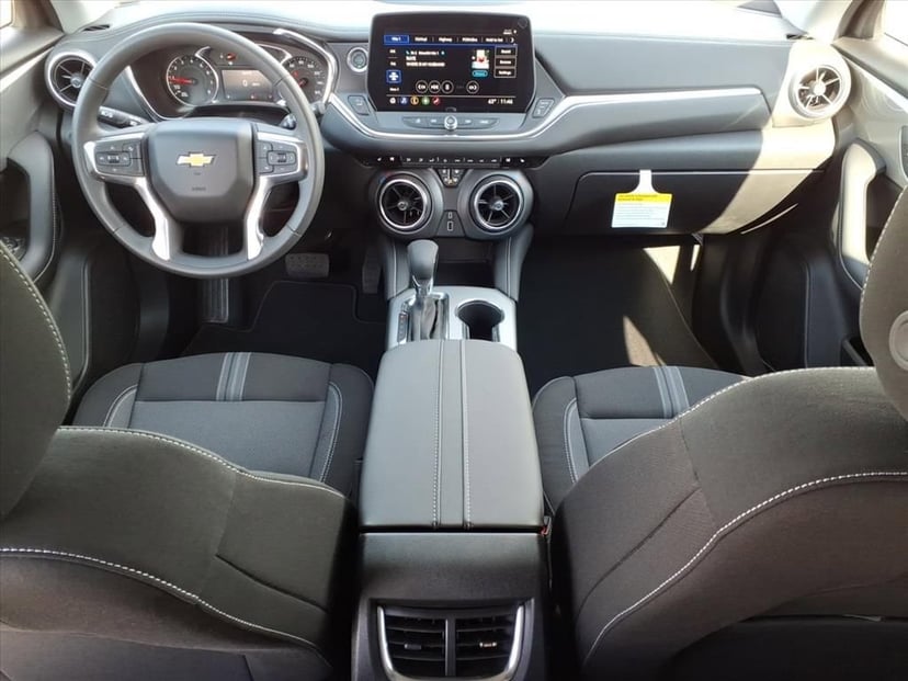 2026 Chevrolet Blazer - Image 10