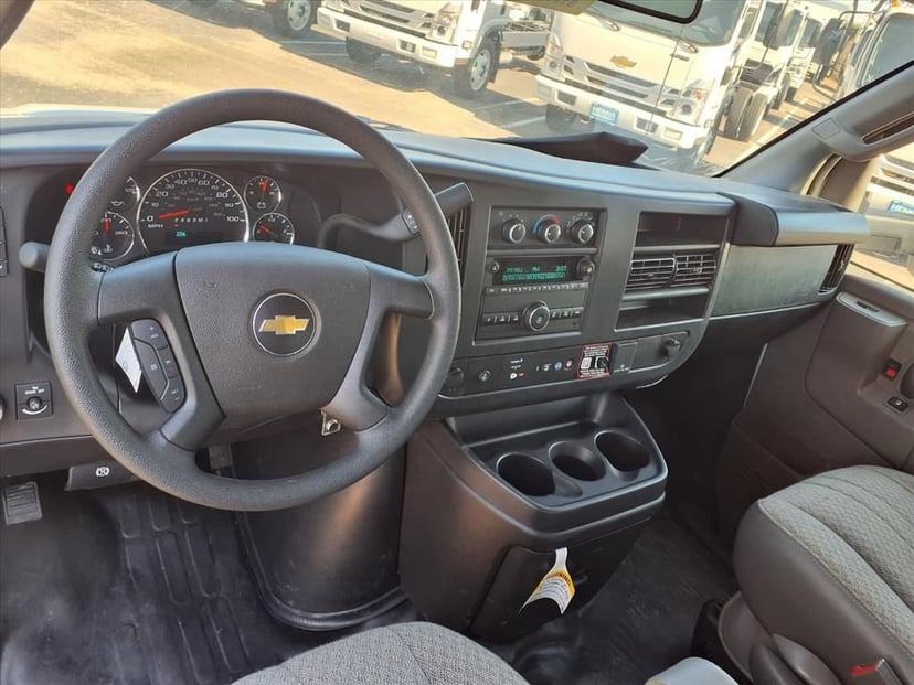 2025 Chevrolet Express Cutaway 3500 - Image 8