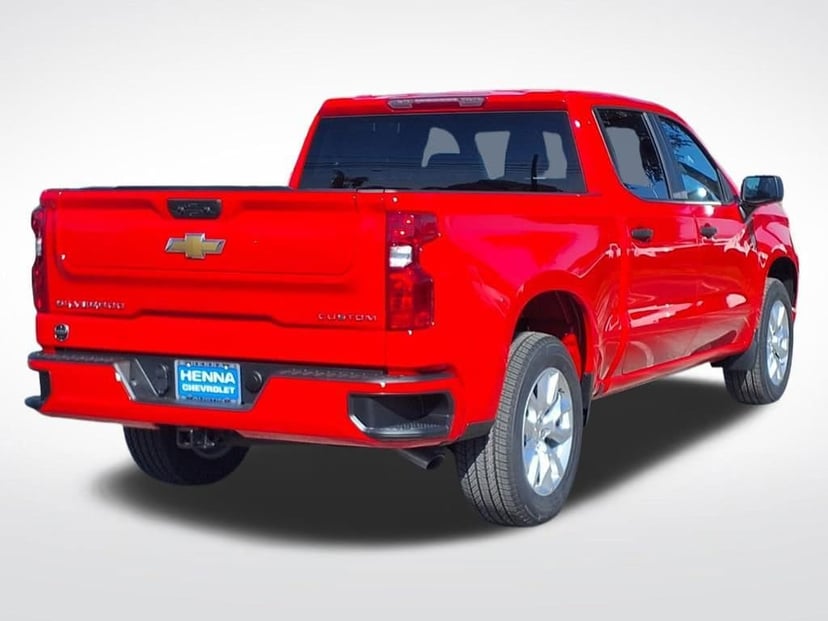 2026 Chevrolet Silverado 1500 - Image 2