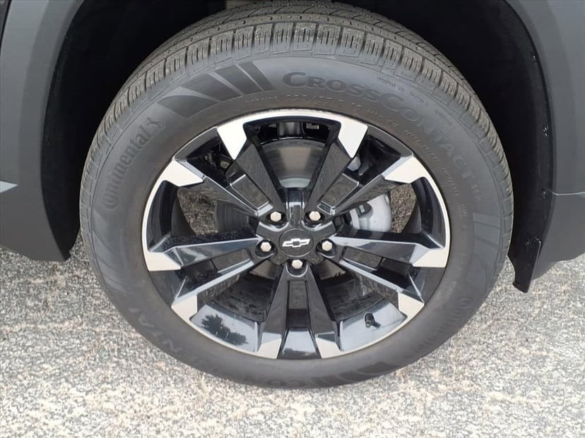 2026 Chevrolet Equinox - Image 11