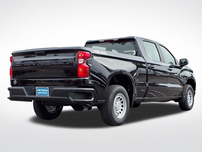 2026 Chevrolet Silverado 1500 - Image 2