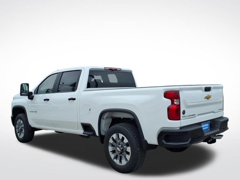 2026 Chevrolet Silverado 2500 HD - Image 5