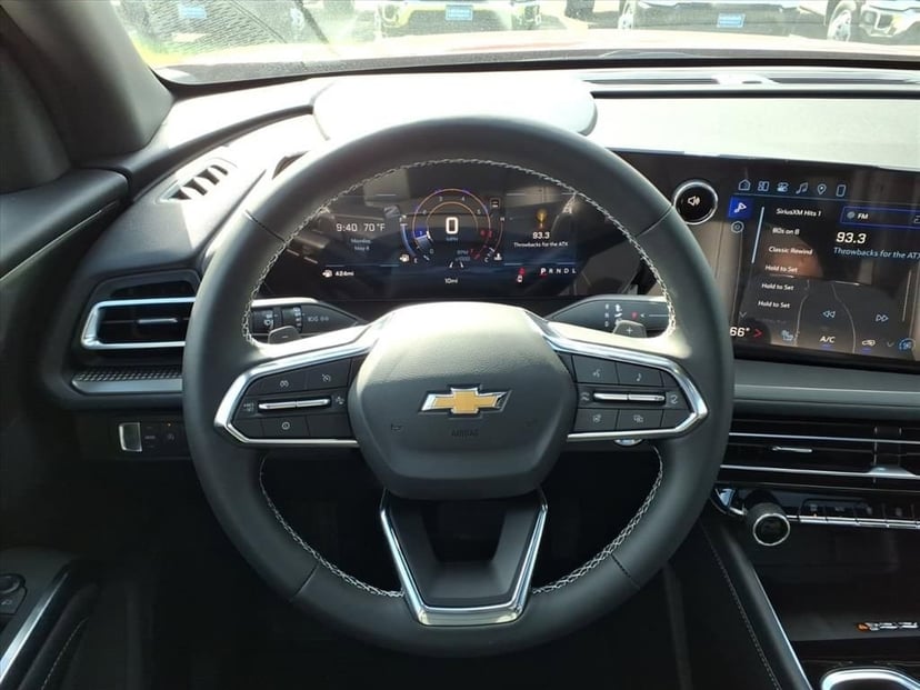 2026 Chevrolet Traverse - Image 24
