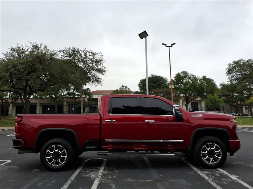 2024 Chevrolet Silverado 2500 HD - Image 4