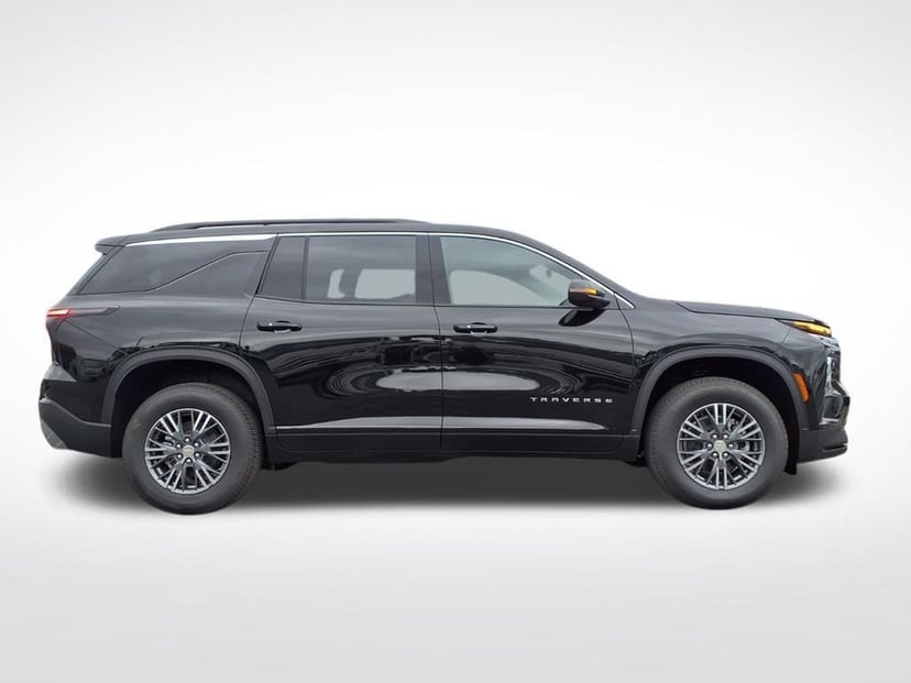2026 Chevrolet Traverse - Image 1