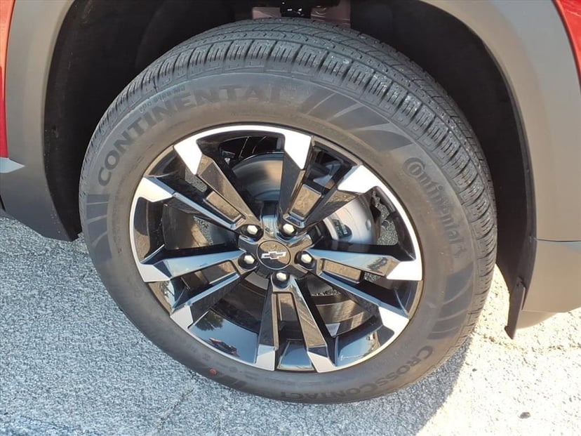 2026 Chevrolet Equinox - Image 10