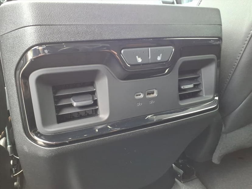 2024 GMC Sierra 1500 - Image 19