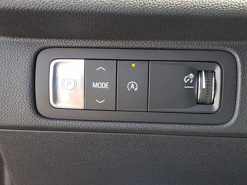 2026 Chevrolet Traverse - Image 17