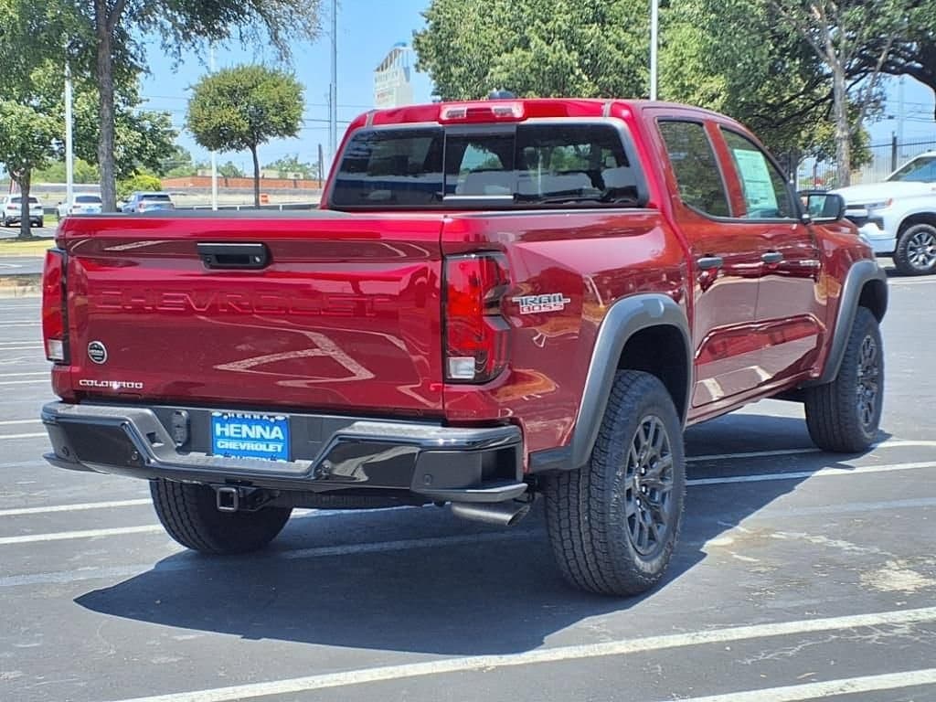 2026 Chevrolet Colorado - Image 4
