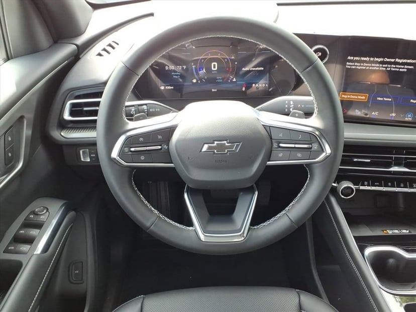 2026 Chevrolet Traverse - Image 19