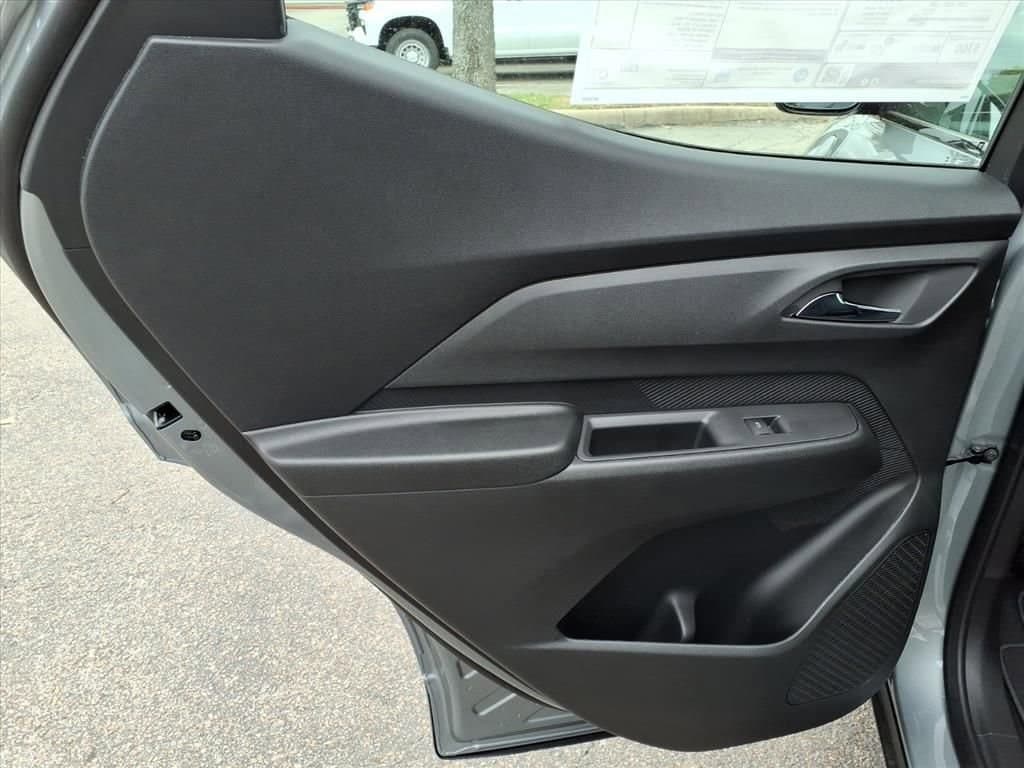 2027 Chevrolet Bolt - Image 13