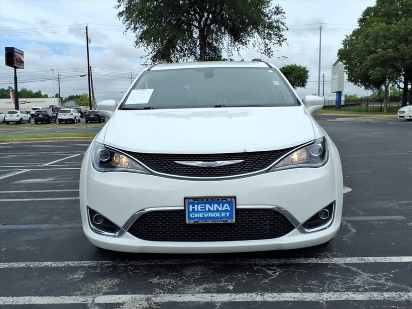 2017 Chrysler Pacifica - Image 13