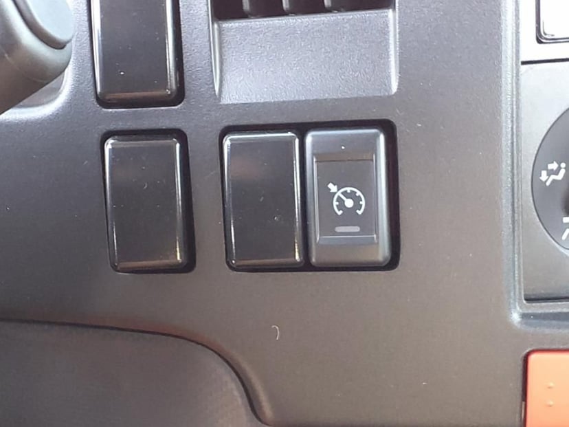 2025 Chevrolet Low Cab Forward 4500 HG - Image 11