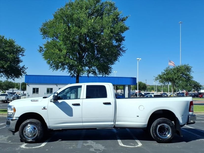 2024 Ram 3500 - Image 6
