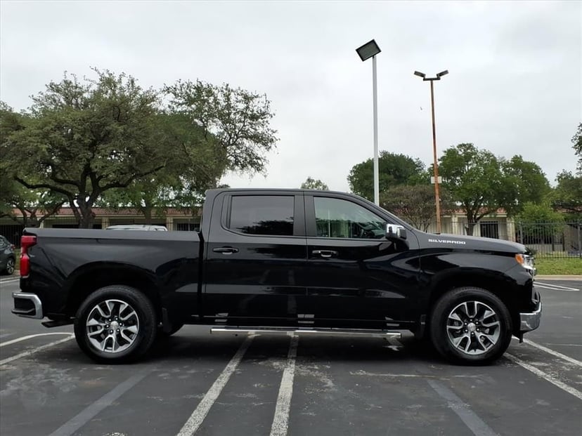 2024 Chevrolet Silverado 1500 - Image 5