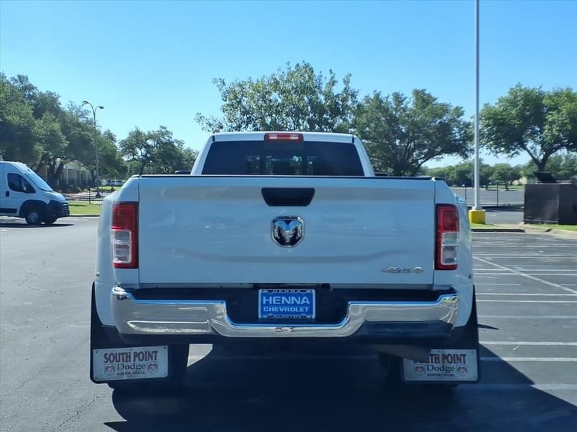 2024 Ram 3500 - Image 4