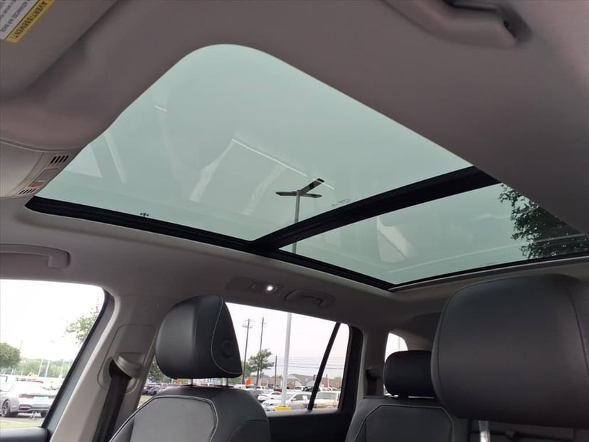 2021 Volkswagen Tiguan - Image 19