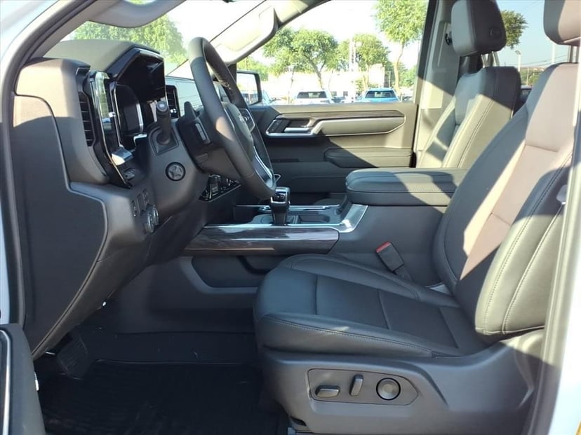 2026 Chevrolet Silverado 1500 - Image 11