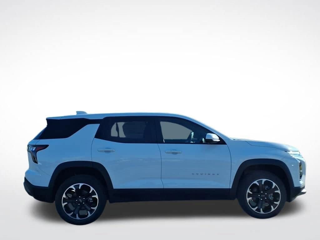 2026 Chevrolet Equinox - Image 2