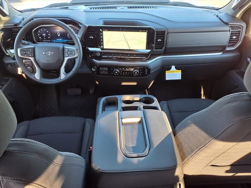 2026 Chevrolet Silverado 1500 - Image 7