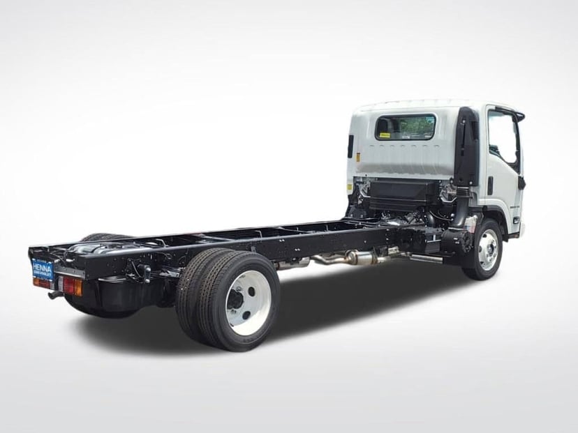 2025 Chevrolet Low Cab Forward 5500 XG - Image 4