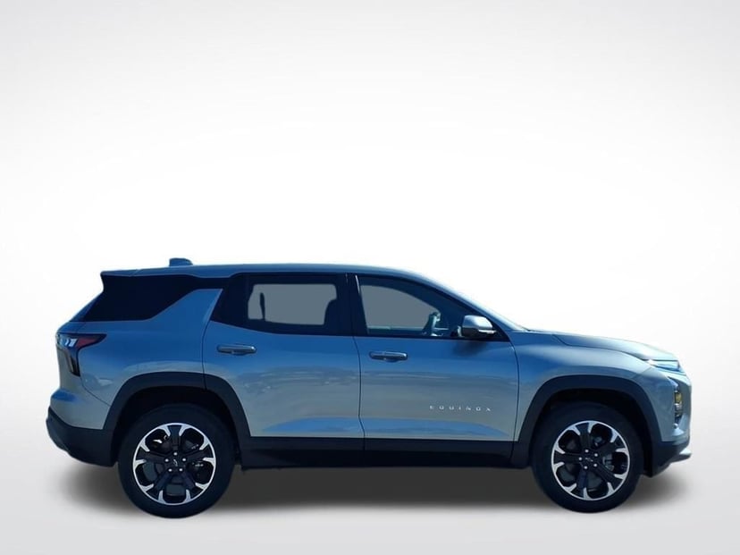 2026 Chevrolet Equinox - Image 3
