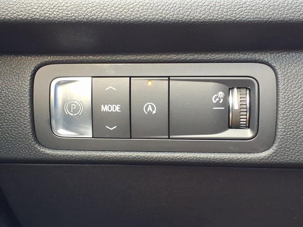 2026 Chevrolet Traverse - Image 25