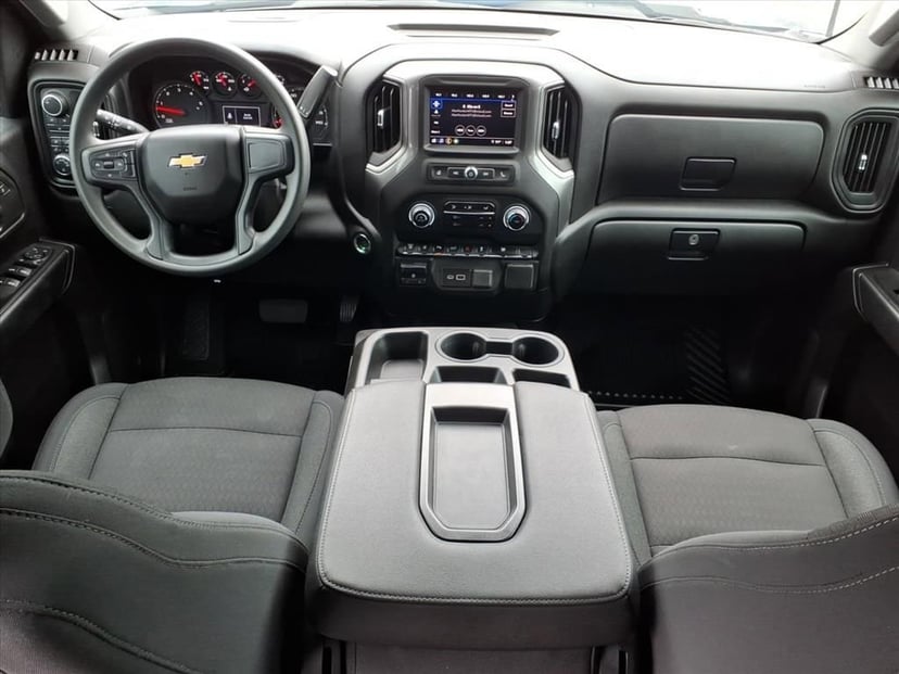 2025 Chevrolet Silverado 2500 HD - Image 27