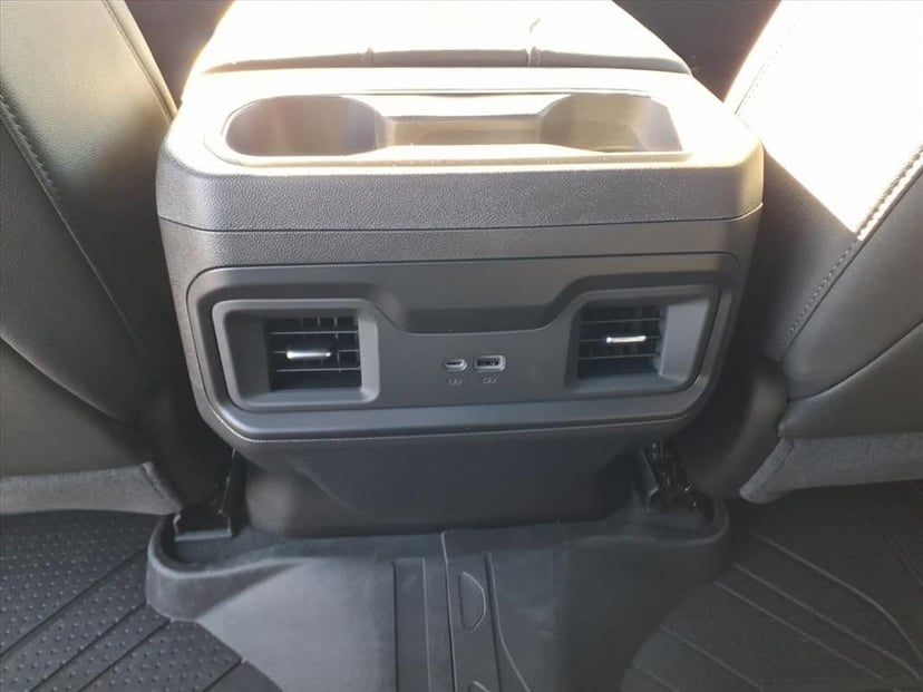 2026 Chevrolet Silverado 1500 - Image 8