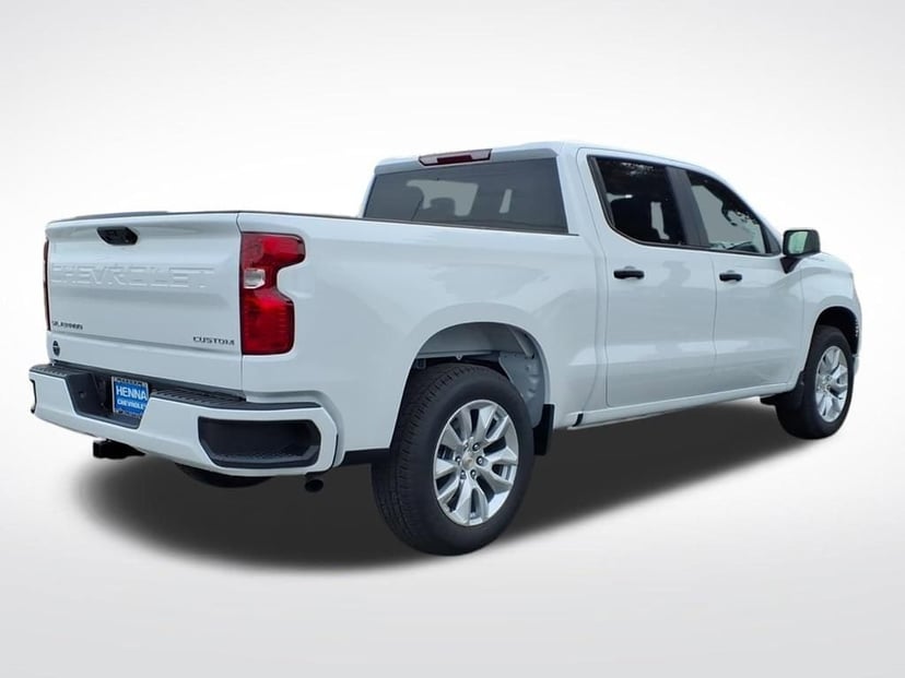 2026 Chevrolet Silverado 1500 - Image 4