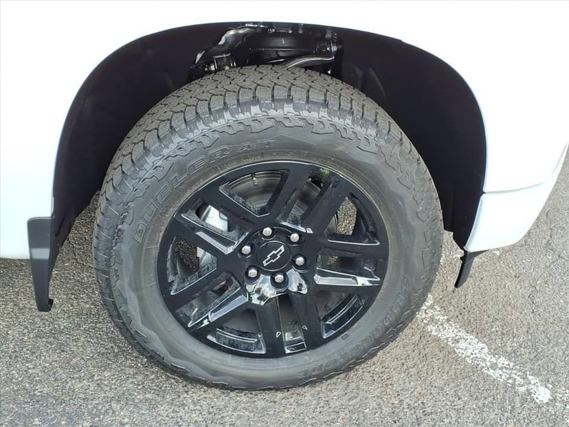 2026 Chevrolet Silverado 1500 - Image 5