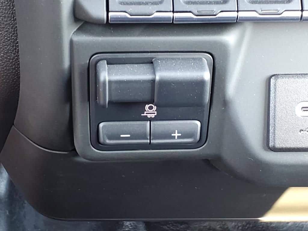 2024 Chevrolet Silverado 3500 HD Chassis Cab - Image 12