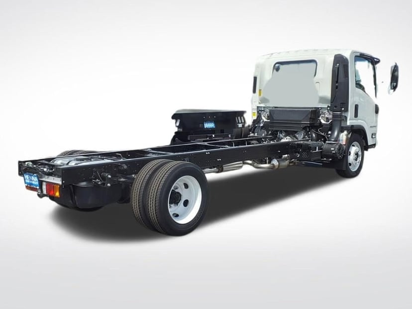 2025 Chevrolet Low Cab Forward 4500 HG - Image 4