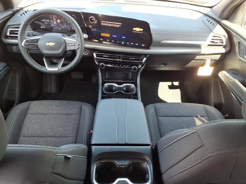 2026 Chevrolet Traverse - Image 19