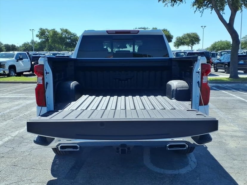 2026 Chevrolet Silverado 1500 - Image 12