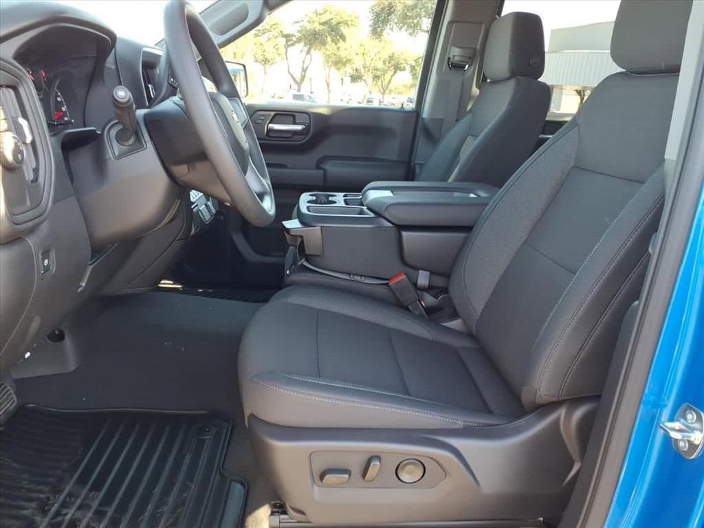 2026 Chevrolet Silverado 1500 - Image 13