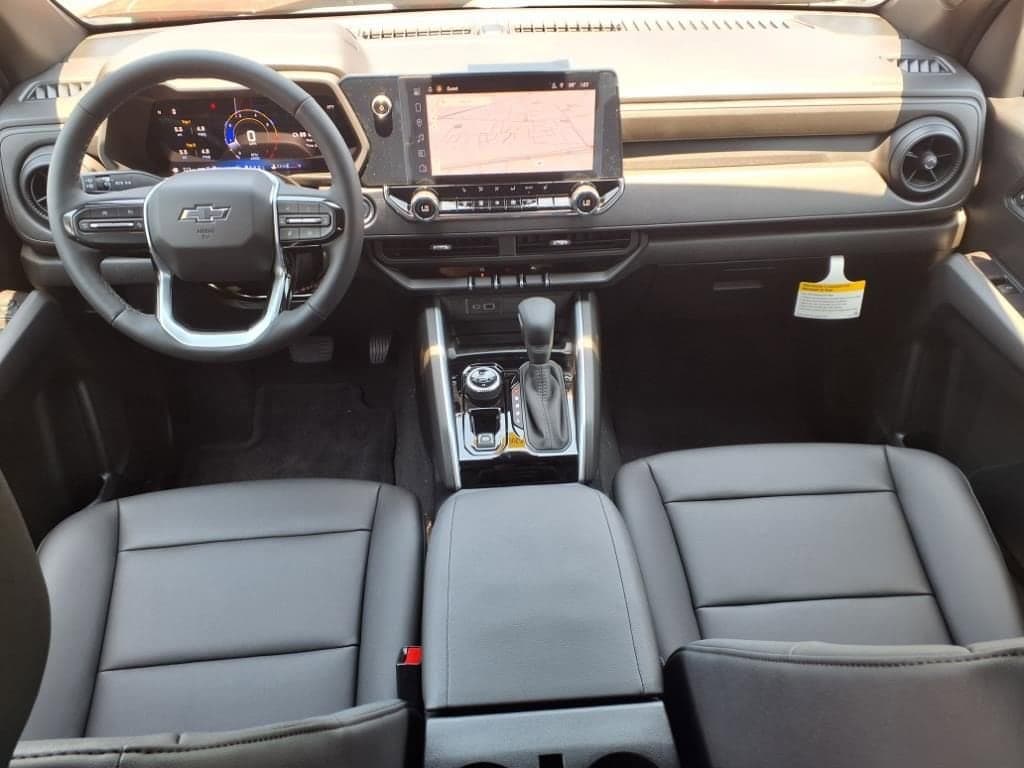 2026 Chevrolet Colorado - Image 8