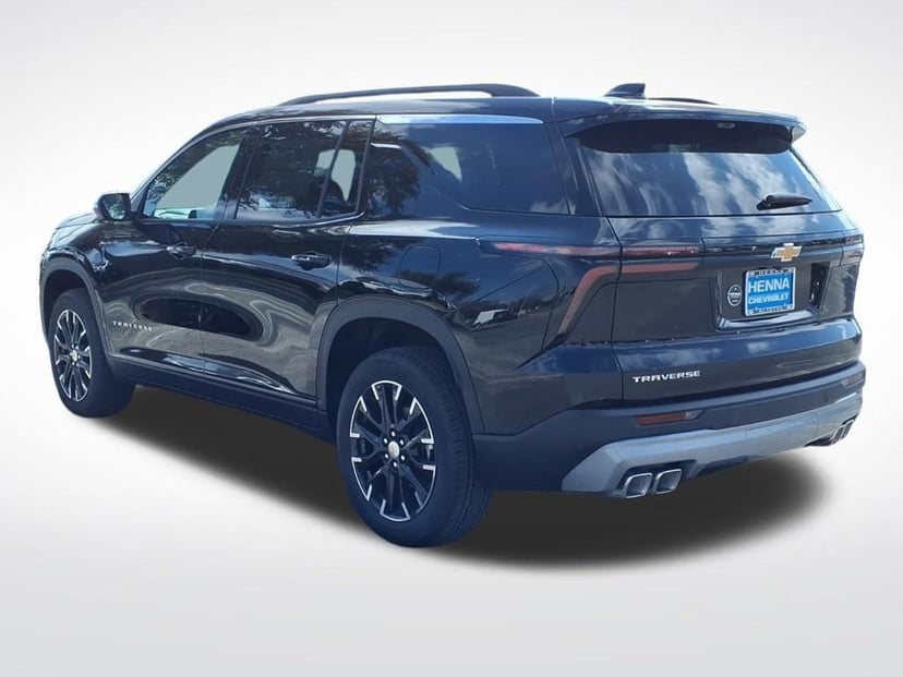 2026 Chevrolet Traverse - Image 8