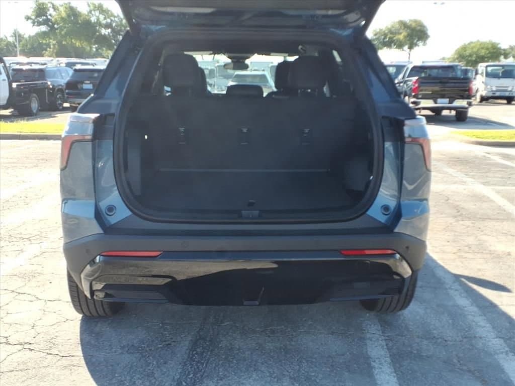 2026 Chevrolet Equinox - Image 12