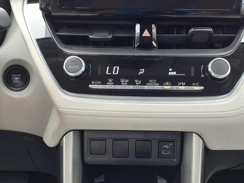 2024 Toyota Corolla Cross - Image 27