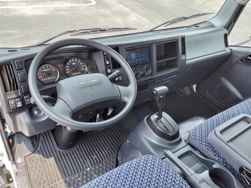 2025 Chevrolet Low Cab Forward 5500 XG - Image 8