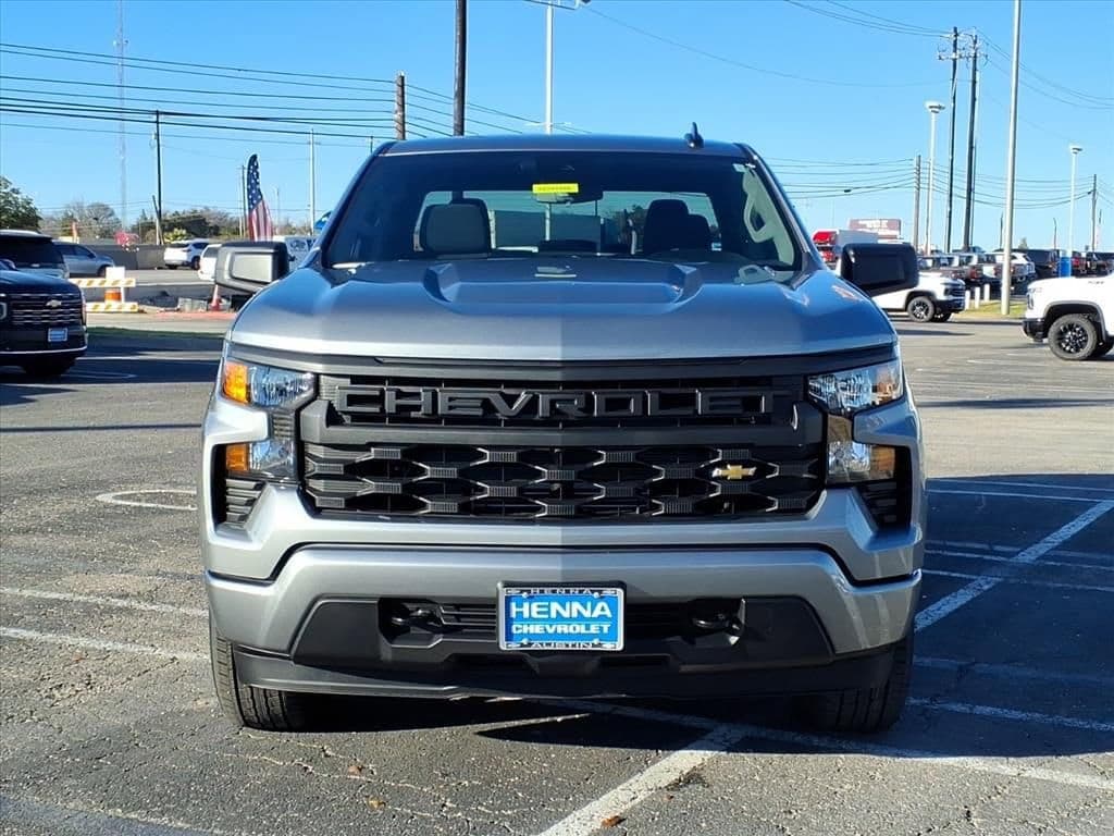 2026 Chevrolet Silverado 1500 - Image 2