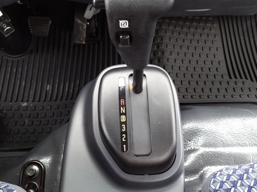 2025 Chevrolet Low Cab Forward 5500 XG - Image 23