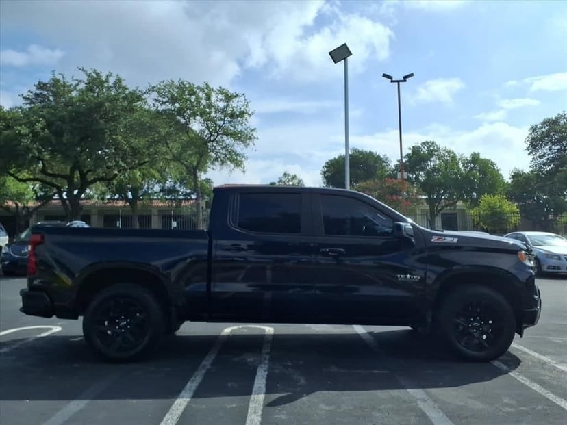 2025 Chevrolet Silverado 1500 - Image 1