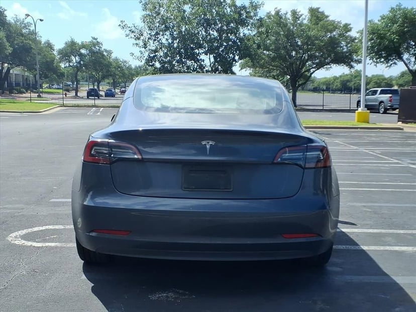 2023 Tesla Model 3 - Image 5