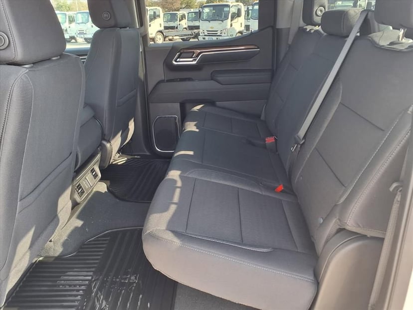 2026 Chevrolet Silverado 1500 - Image 6
