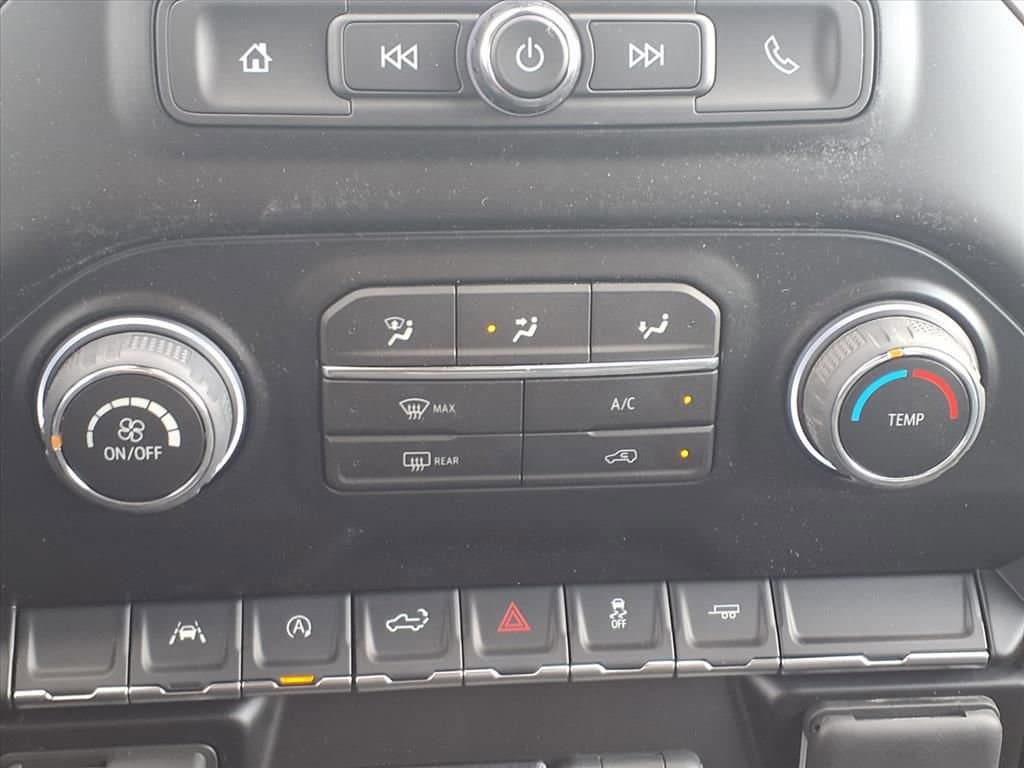 2026 Chevrolet Silverado 1500 - Image 13