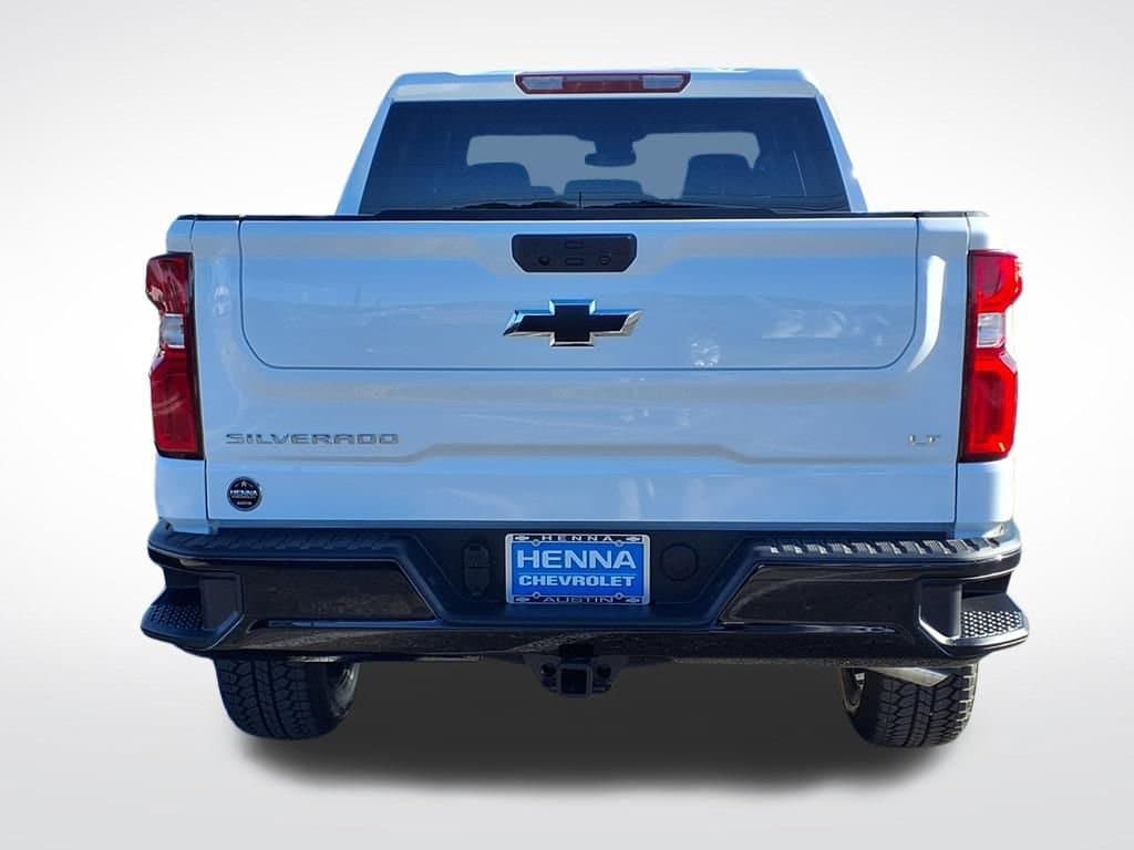 2026 Chevrolet Silverado 1500 - Image 3